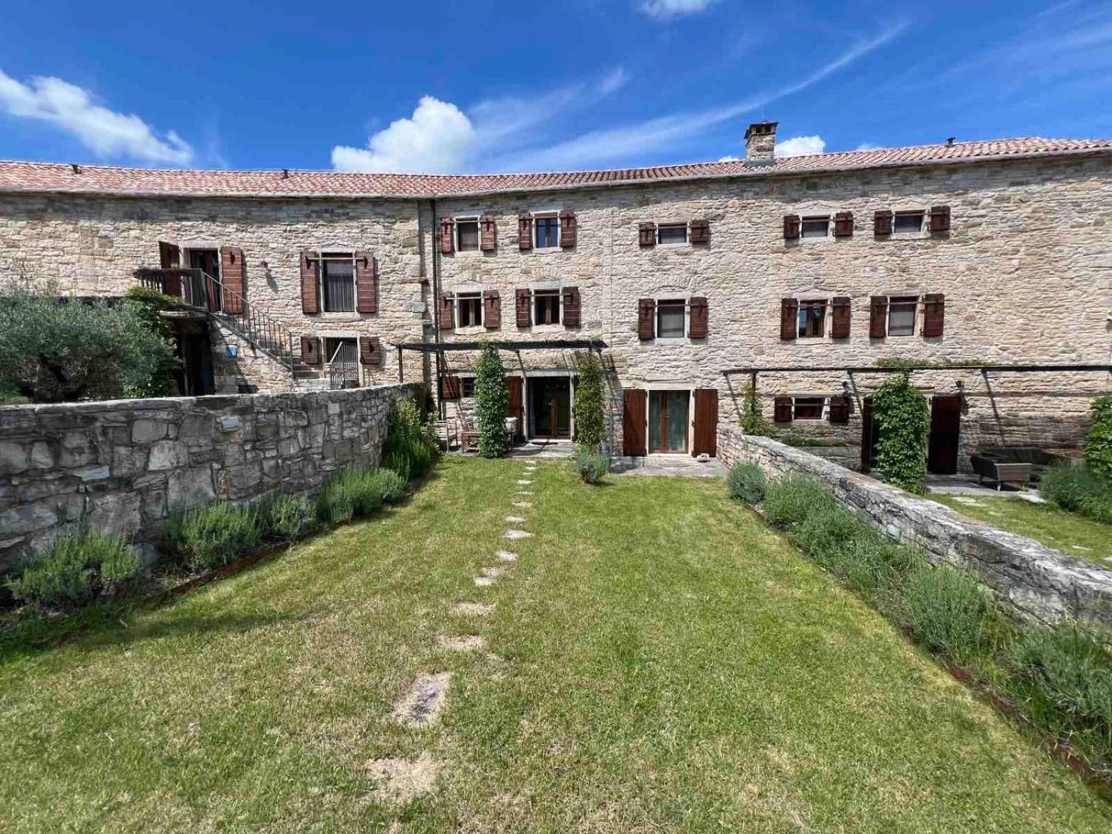 Villas Martincici With Large Pool Grožnjan Dış mekan fotoğraf
