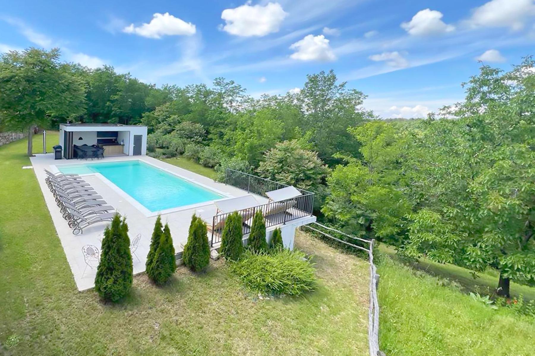 Villas Martincici With Large Pool Grožnjan Dış mekan fotoğraf